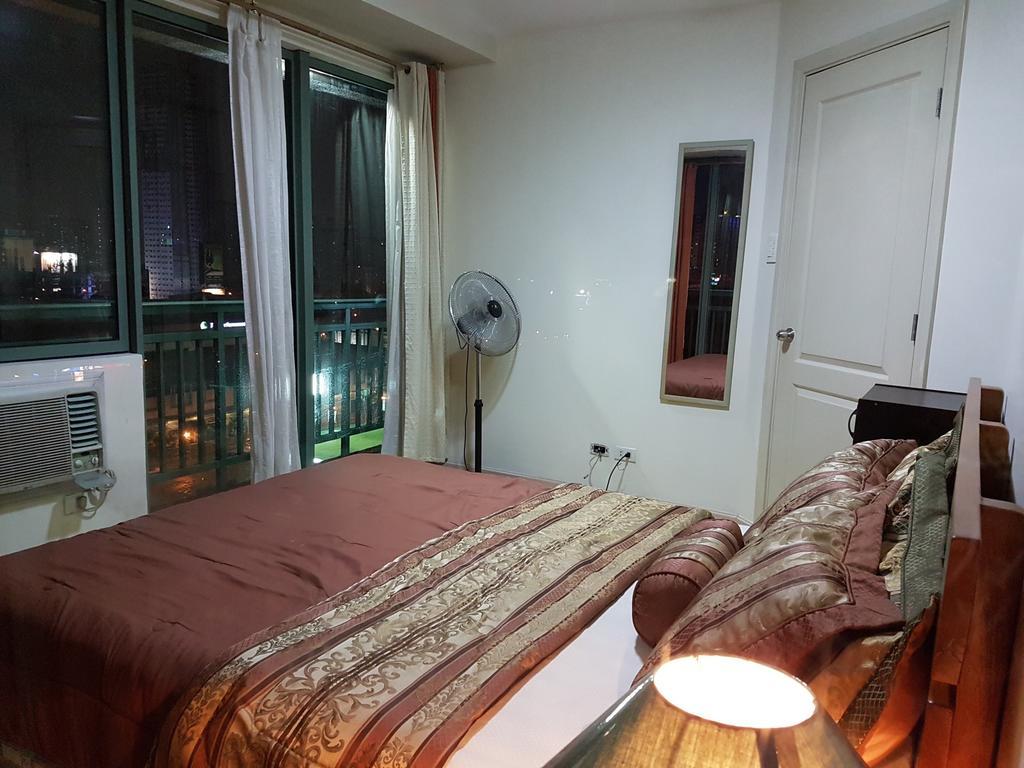 Ortigas 2 Bedroom Corner Unit With 2 Queen Across Shangrila Manila Eksteriør bilde